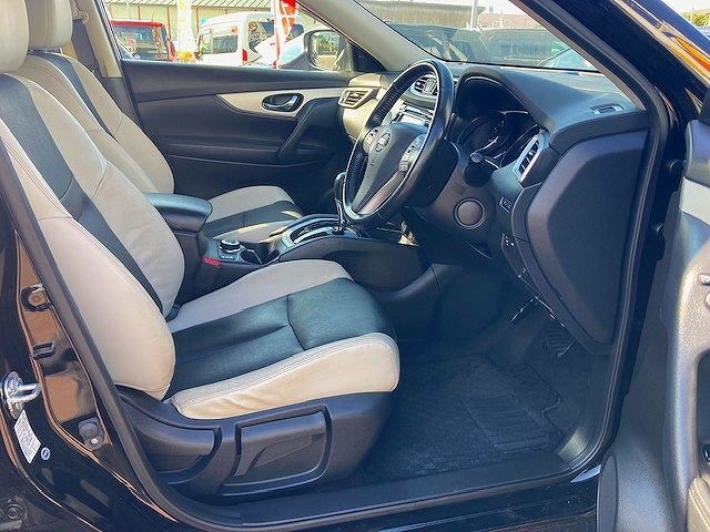 Nissan X-TRAIL 2016-04 23749-3