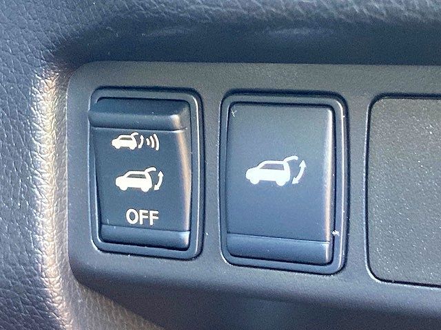 Nissan X-TRAIL 2016-04 23749-23