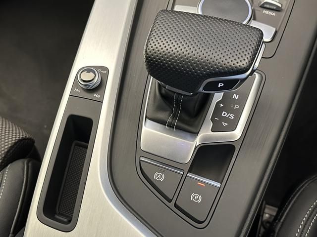Audi A4 2019-05 23800-12