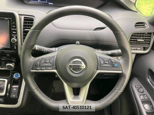 Nissan SERENA 2019-05 367775-12