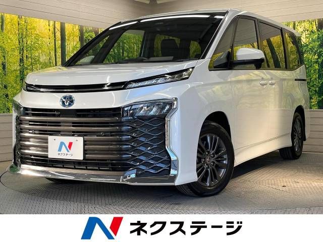 Toyota VOXY HYBRID 2023-03 195541-0