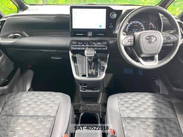 Toyota VOXY 2023-03 289033-1
