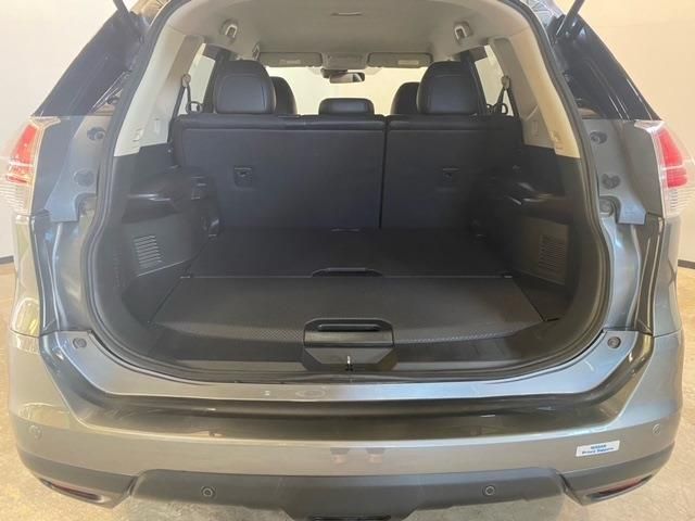 Nissan X-TRAIL 2017-03 23647-23