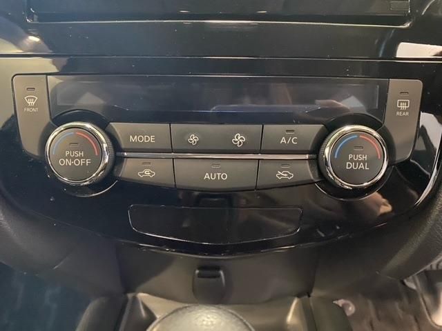 Nissan X-TRAIL 2017-03 23647-14