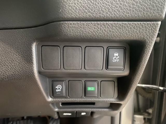 Nissan X-TRAIL 2017-03 23647-7