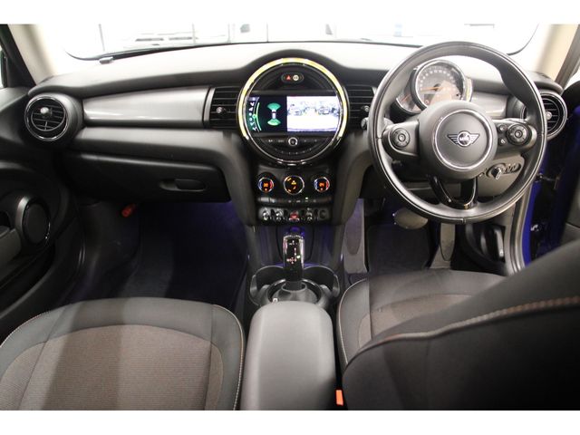 Bmw MINI 2019-02 14546-1