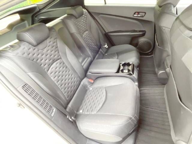 Toyota PRIUS PHV 2017-05 27331-9