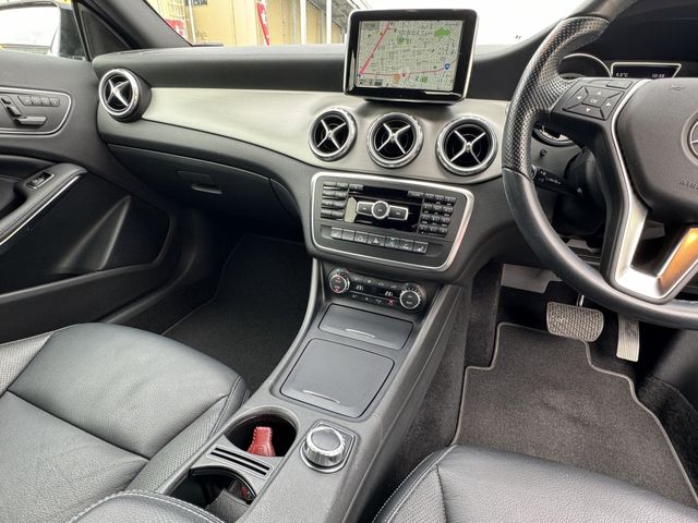 Mercedes Benz GLA-CLASS 2015-03 195844-19