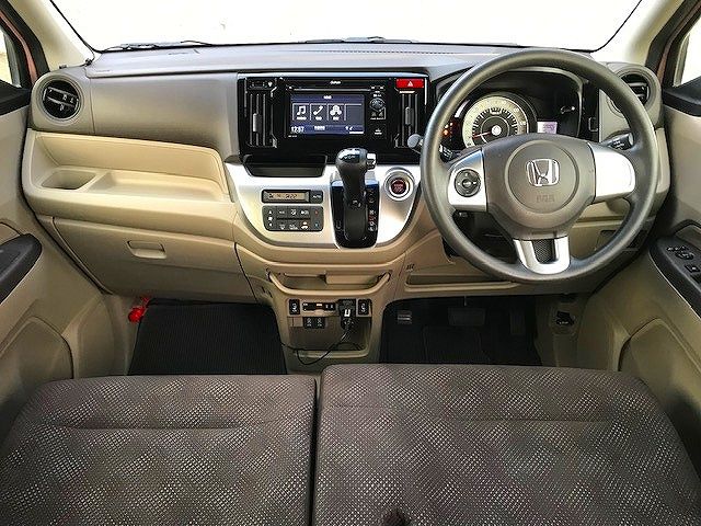 Honda N-WGN 2018-05 12547-1