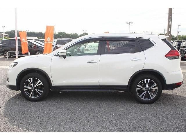 Nissan X-TRAIL 2017-11 10598-6