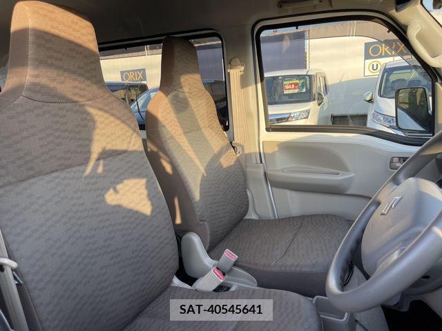 Suzuki EVERY 2020-02 297422-3