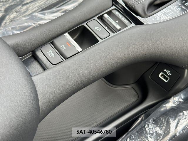 Honda ZR-V 2024-04 291651-6