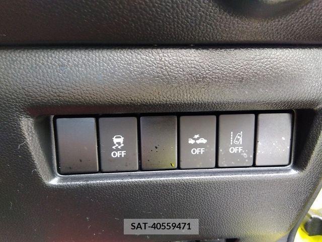 Suzuki SWIFT 2018-08 329627-10