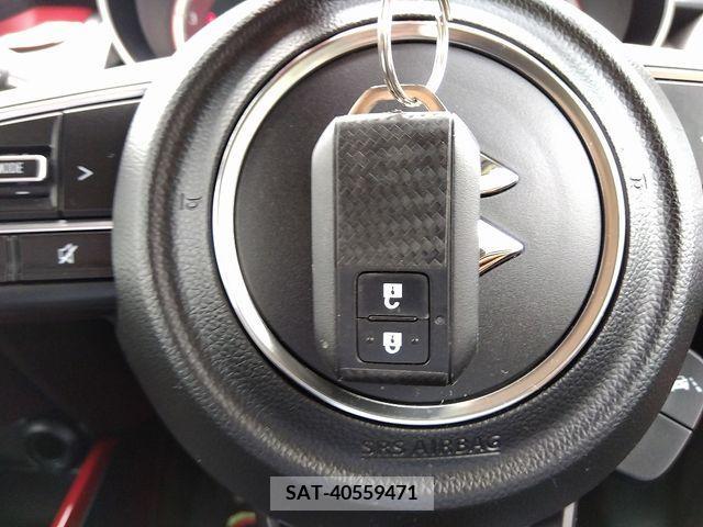 Suzuki SWIFT 2018-08 329627-15