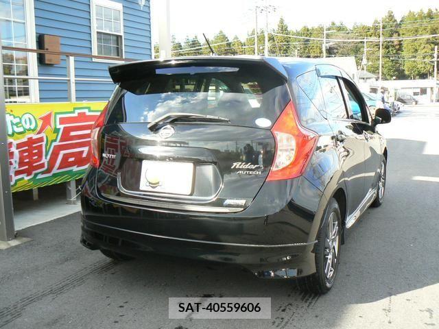 Nissan NOTE 2014-01 205558-2