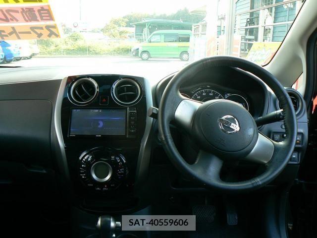 Nissan NOTE 2014-01 205558-4