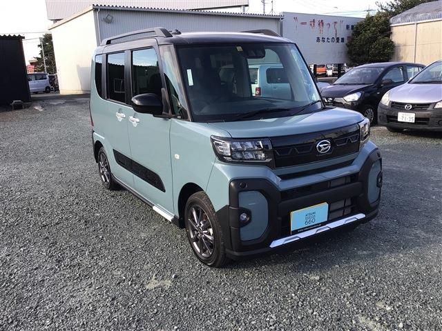 Daihatsu TANTO 2022-10 18942-18