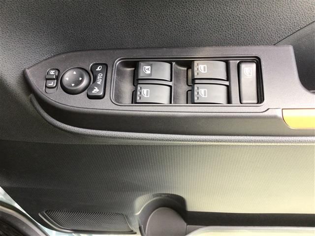 Daihatsu TANTO 2022-10 18942-7