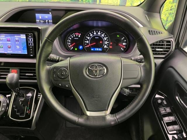 Toyota VOXY 2019-02 6627-11