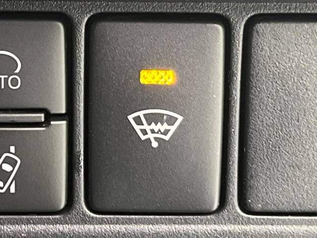 Toyota VOXY 2019-02 6627-5