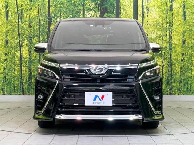 Toyota VOXY 2019-02 6627-14