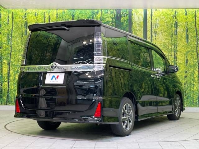 Toyota VOXY 2019-02 6627-17