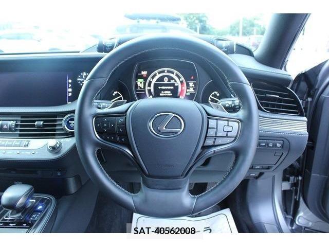 Lexus LS 2018-03 362888-14