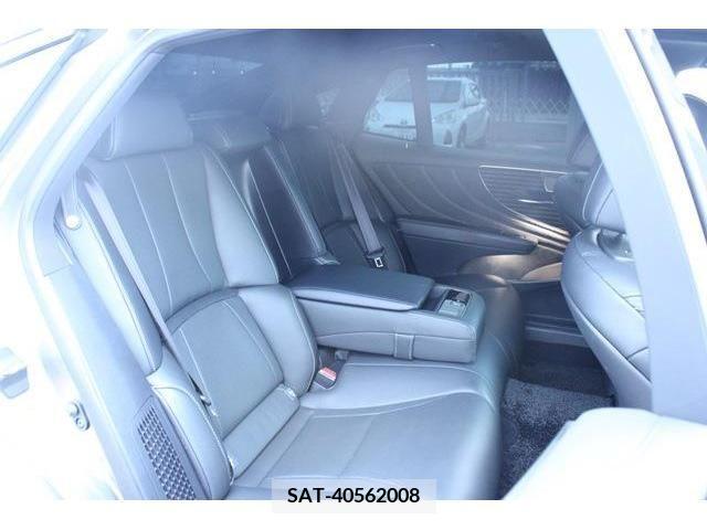Lexus LS 2018-03 362888-13