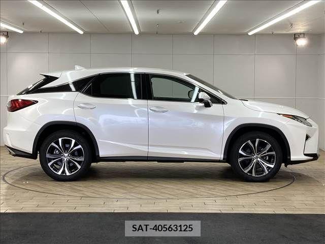 Lexus RX 2017-05 298612-16