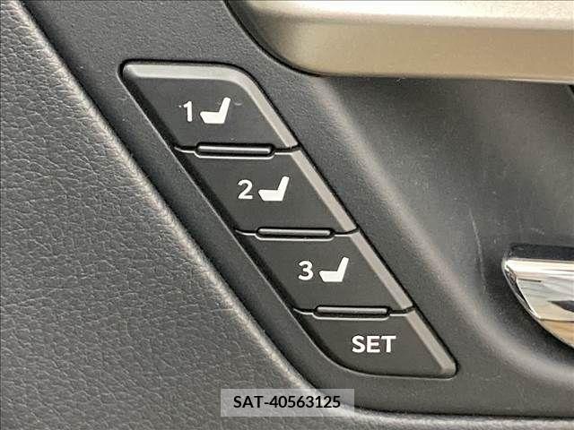 Lexus RX 2017-05 298612-8