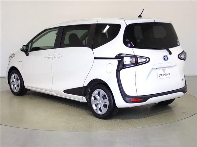 Toyota SIENTA 2019-12 184854-6