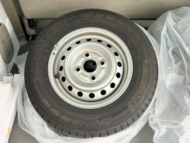 Mitsubishi MINICAB VAN 2022-12 27312-13
