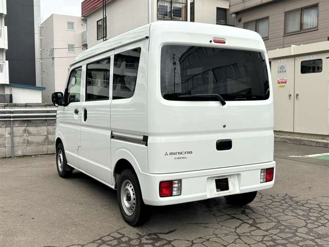 Mitsubishi MINICAB VAN 2022-12 27312-15