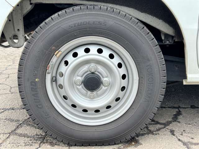 Mitsubishi MINICAB VAN 2022-12 27312-11