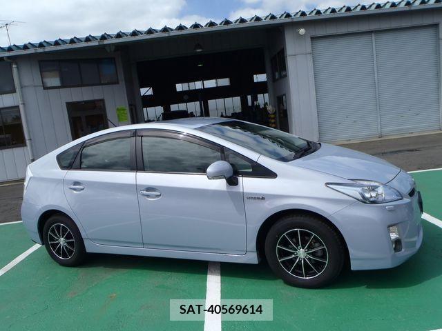 Toyota PRIUS 2011-06 201884-3