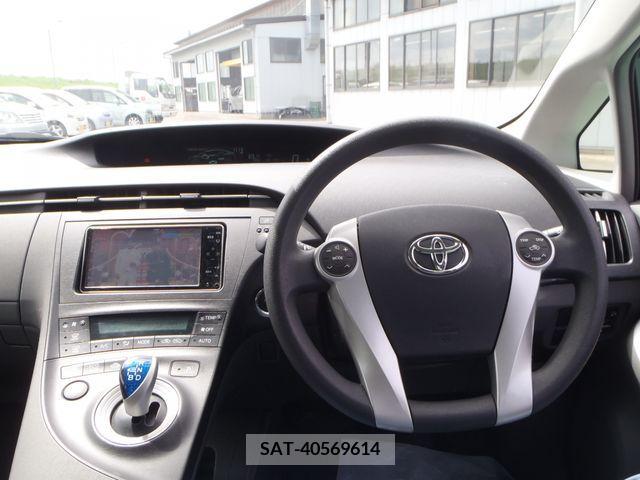 Toyota PRIUS 2011-06 201884-1