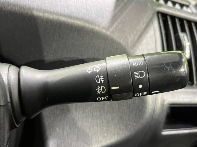 Toyota PRIUS ALPHA 2015-04 22926-5