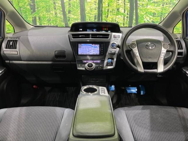 Toyota PRIUS ALPHA 2015-04 22926-1