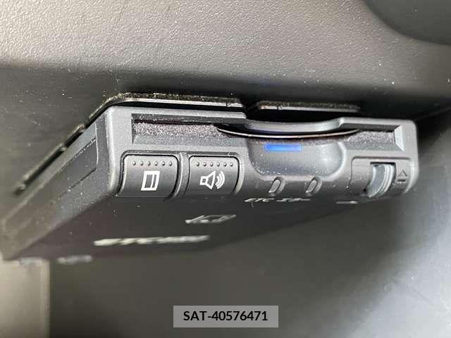 Nissan NOTE 2017-06 365331-14