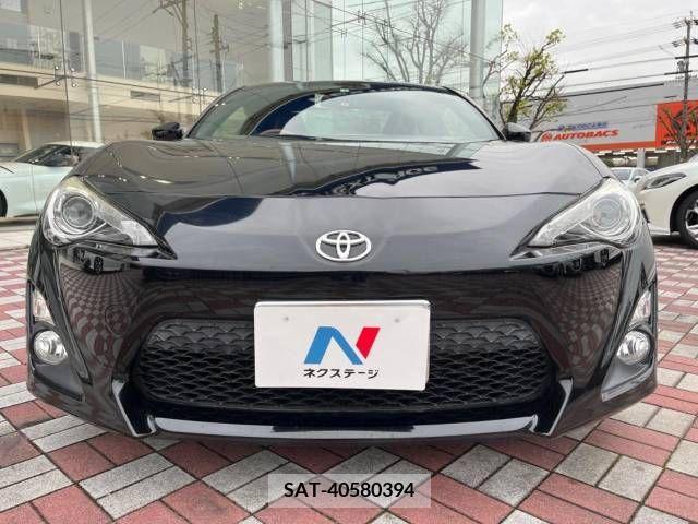 Toyota 86 2015-10 226763-12