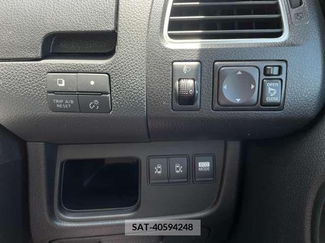 Nissan SERENA 2011-10 367657-14