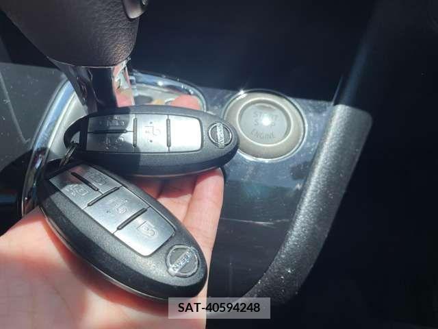 Nissan SERENA 2011-10 367657-26