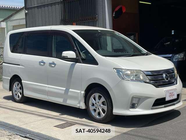 Nissan SERENA 2011-10 367657-0