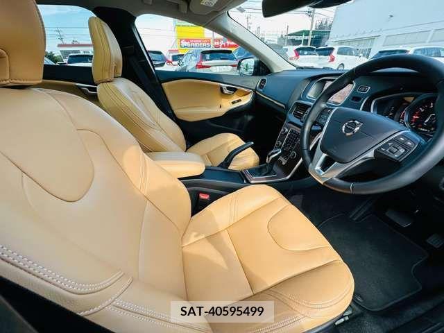 Volvo V40 2020-07 337845-4