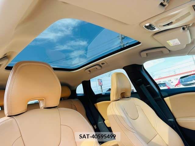 Volvo V40 2020-07 337845-3