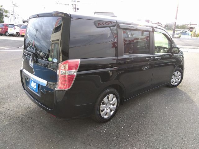 Honda e 2013-03 10983-1