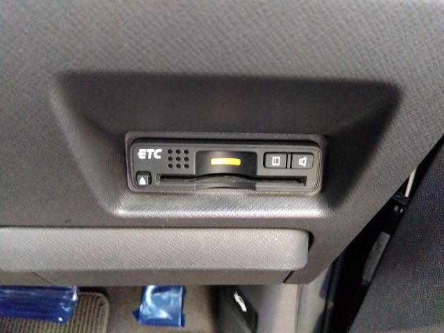Honda e 2013-03 10983-8