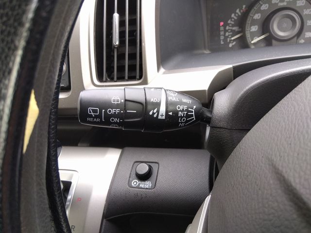 Honda e 2013-03 10983-22