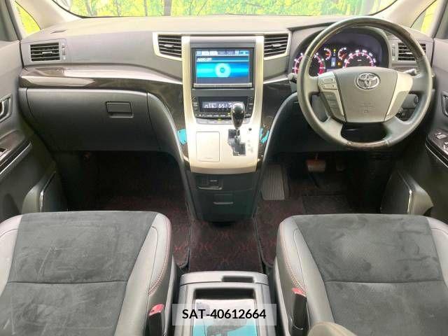 Toyota VELLFIRE 2013-08 351304-1
