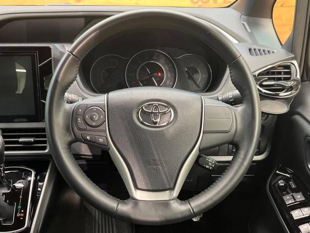 Toyota VOXY 2018-11 186024-12
